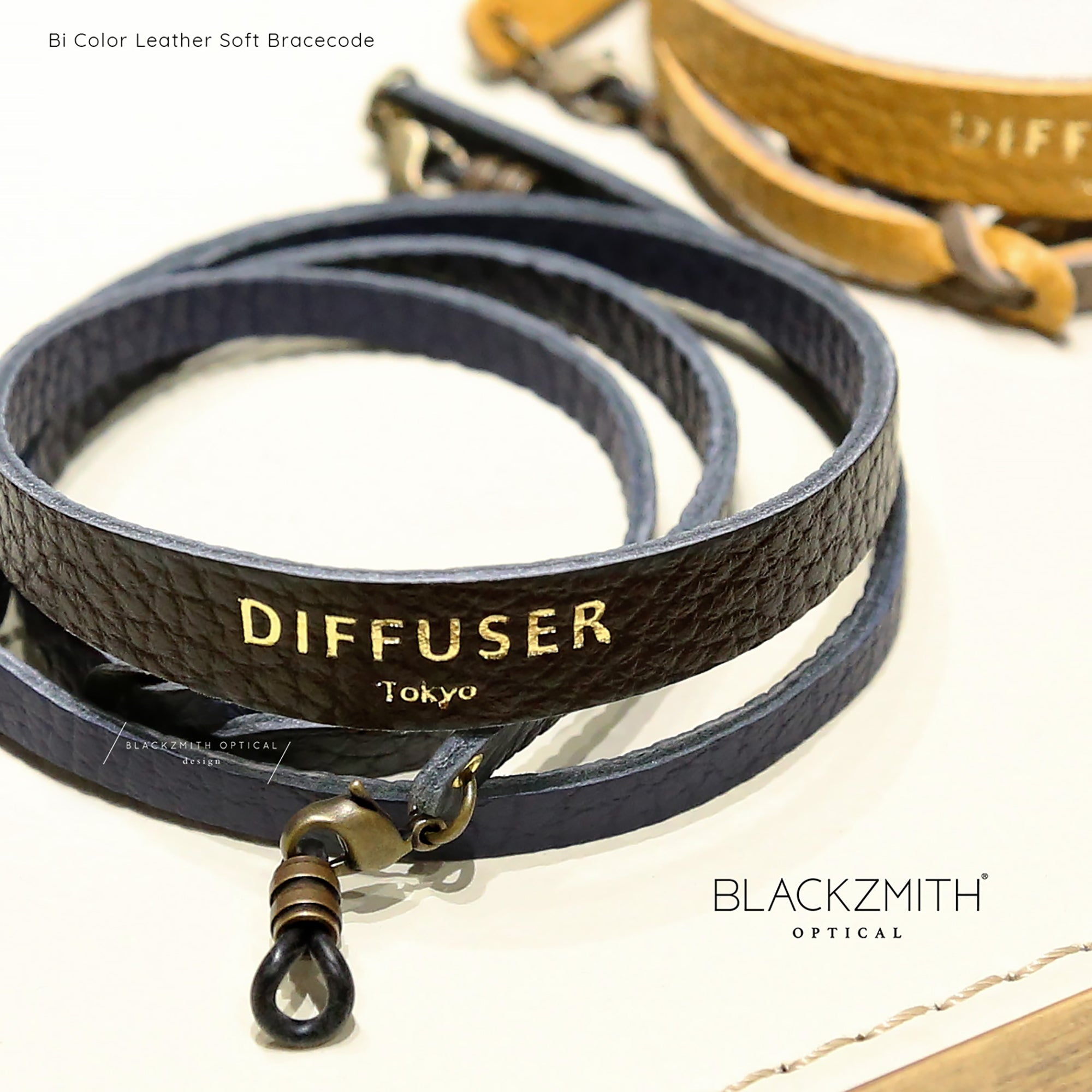 Diffuser Tokyo - Bi Color Leather Soft Bracecode 意大利雙色皮革眼鏡繩 - Black & Navy【 Blackzmith Exclusive Limited Edition】(可作手繩)