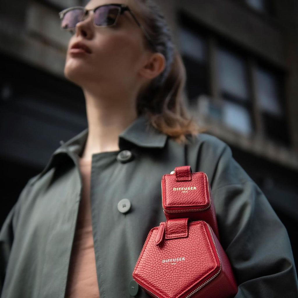 Diffuser Tokyo - Pentagonal Prism Storage Box Type 5 意大利牛皮五角形眼鏡收藏盒 - Red & Navy【 Blackzmith Exclusive Limited Edition】